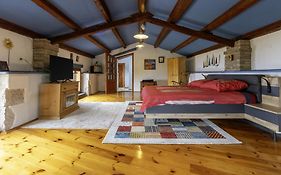 Crni In Crni - Haus Fuer 6 Personen